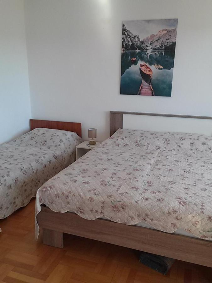 Nikola Apartment *