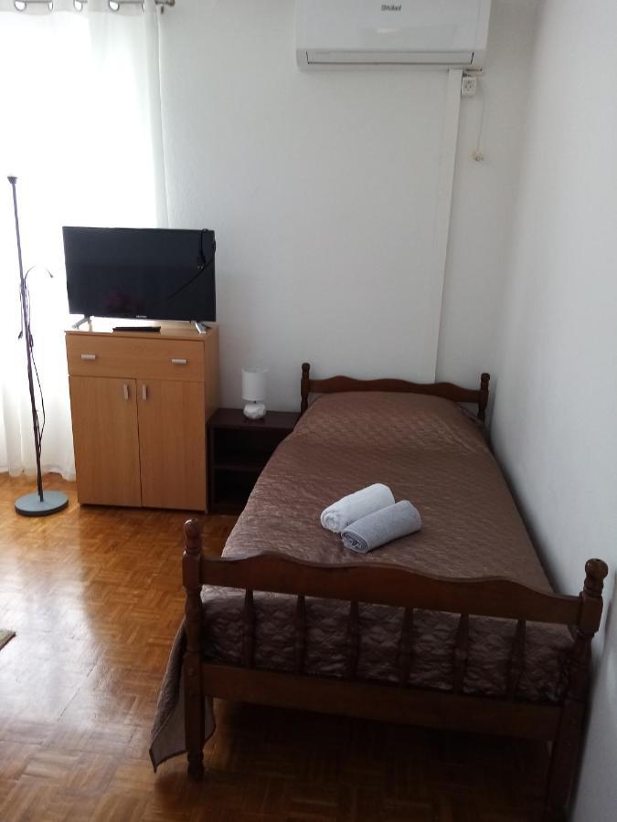 Nikola Apartment *