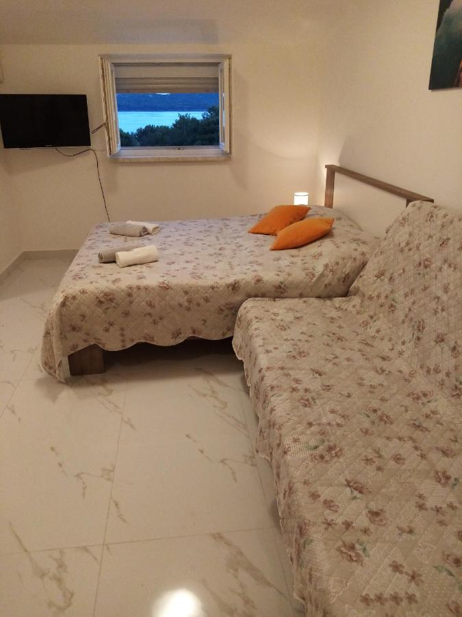 Nikola Apartment *