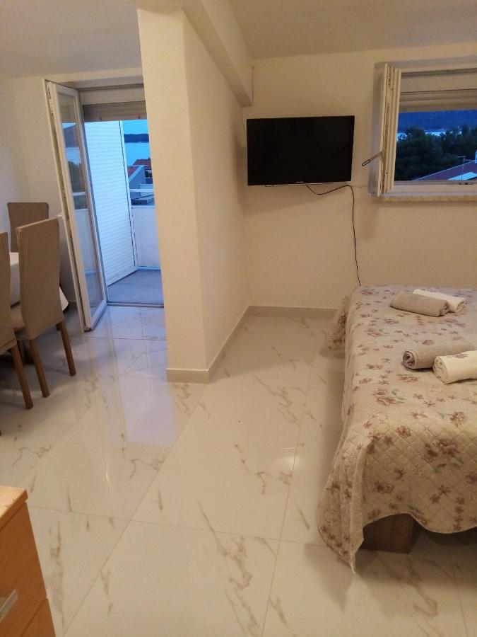 Apartment Nikola Biograd Na Moru